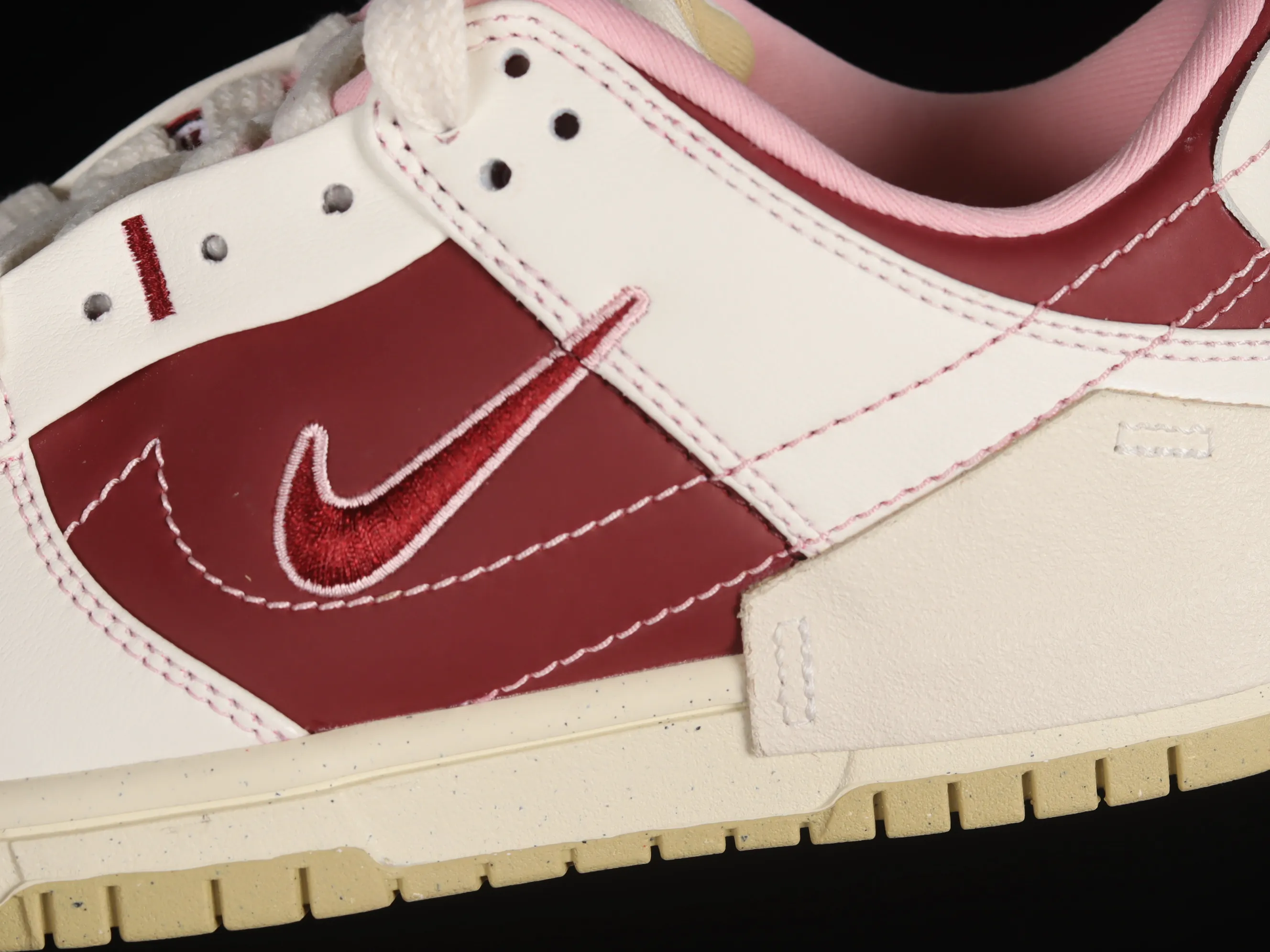 All categories Nk SB Dunk series Nk SB Dunk Low low-top sneakers J version Nk Dunk Low Disrupt 2 "Desert Bronze" Valentine's Day Destruction 2 series new deconstructed style lightweight dunk low-top casual sports skateboard shoes FD4617-667